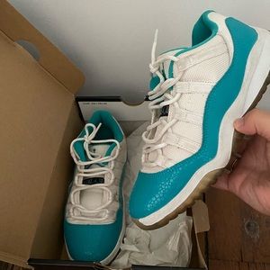 Jordan 11s low